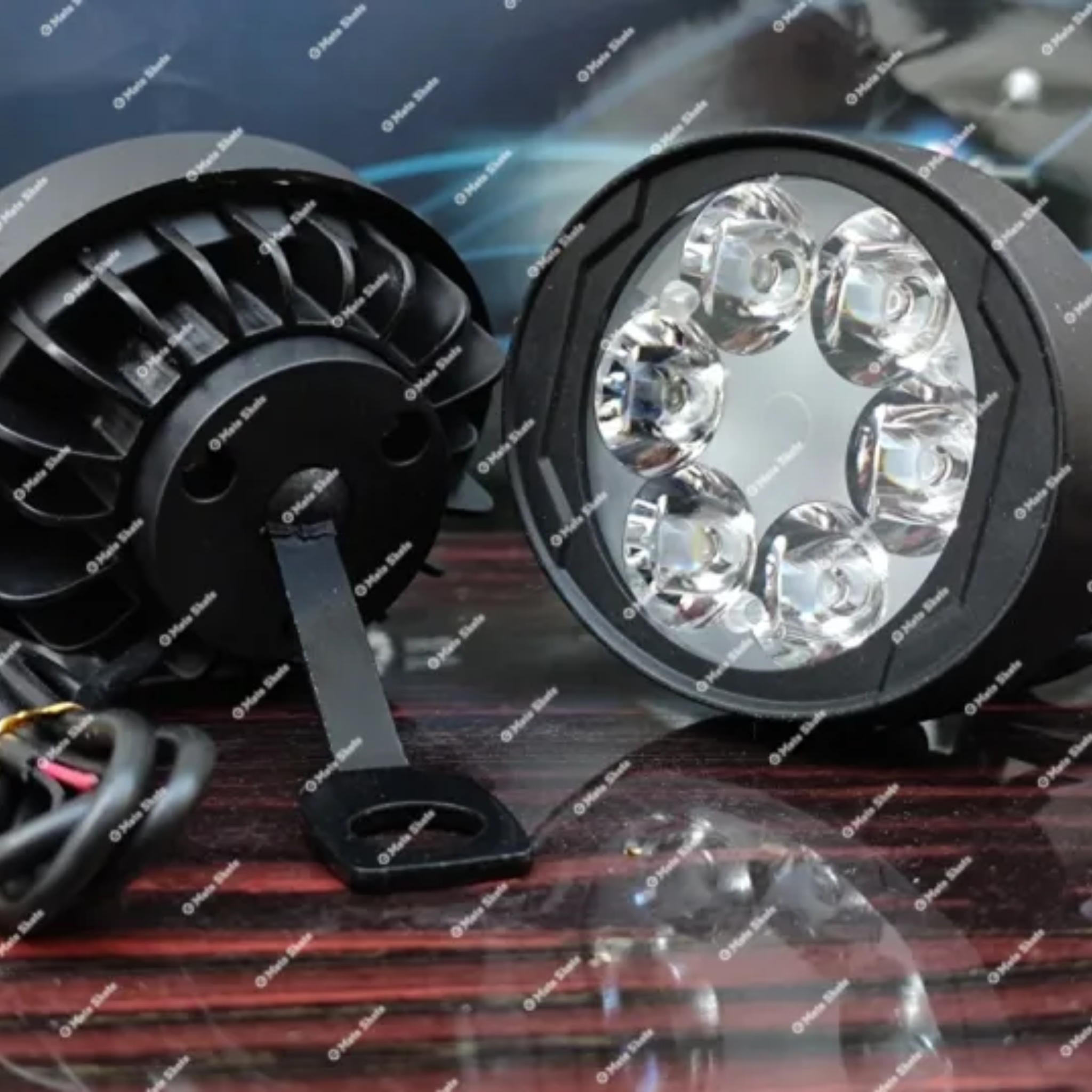 High-Power LED Fog Light for Motorcycles – Waterproof, Long-Range & Energy Efficient