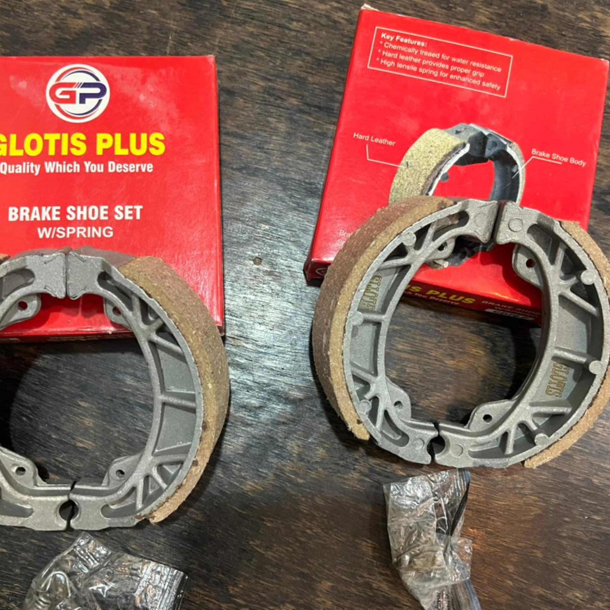 Glotis Plus Motorcycle Brake Shoe Set with Spring – Premium Quality, Long-Lasting Performance | Durable Brake Pads for CD70, CG125 & More